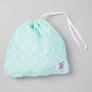 🏷Large Swaddle blankets turns into a bag